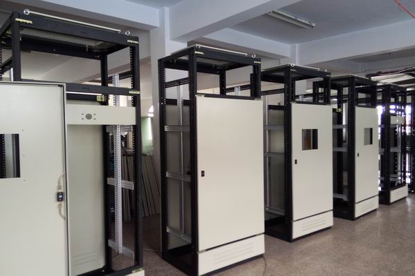 札达控制柜-3683厂家控制柜检修需要注意的